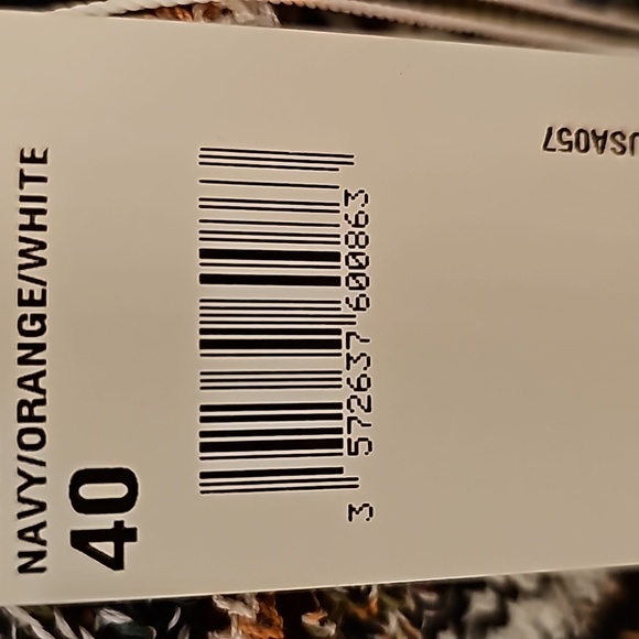 BNWT Chanel Top Sz 40 New $2950 P55770K07317 - Picture 7 of 7